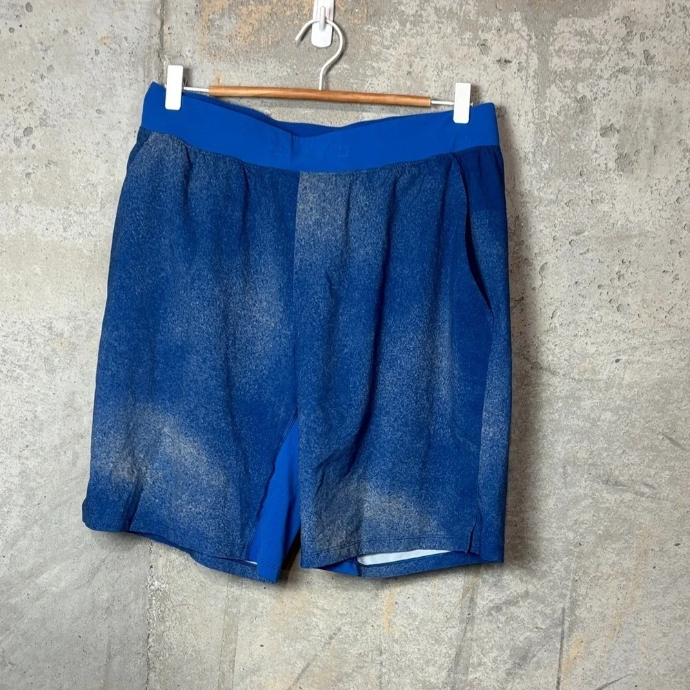 Lululemon Men Shorts Size Large